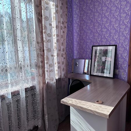 Freedom Hostel Алмати Екстер'єр фото