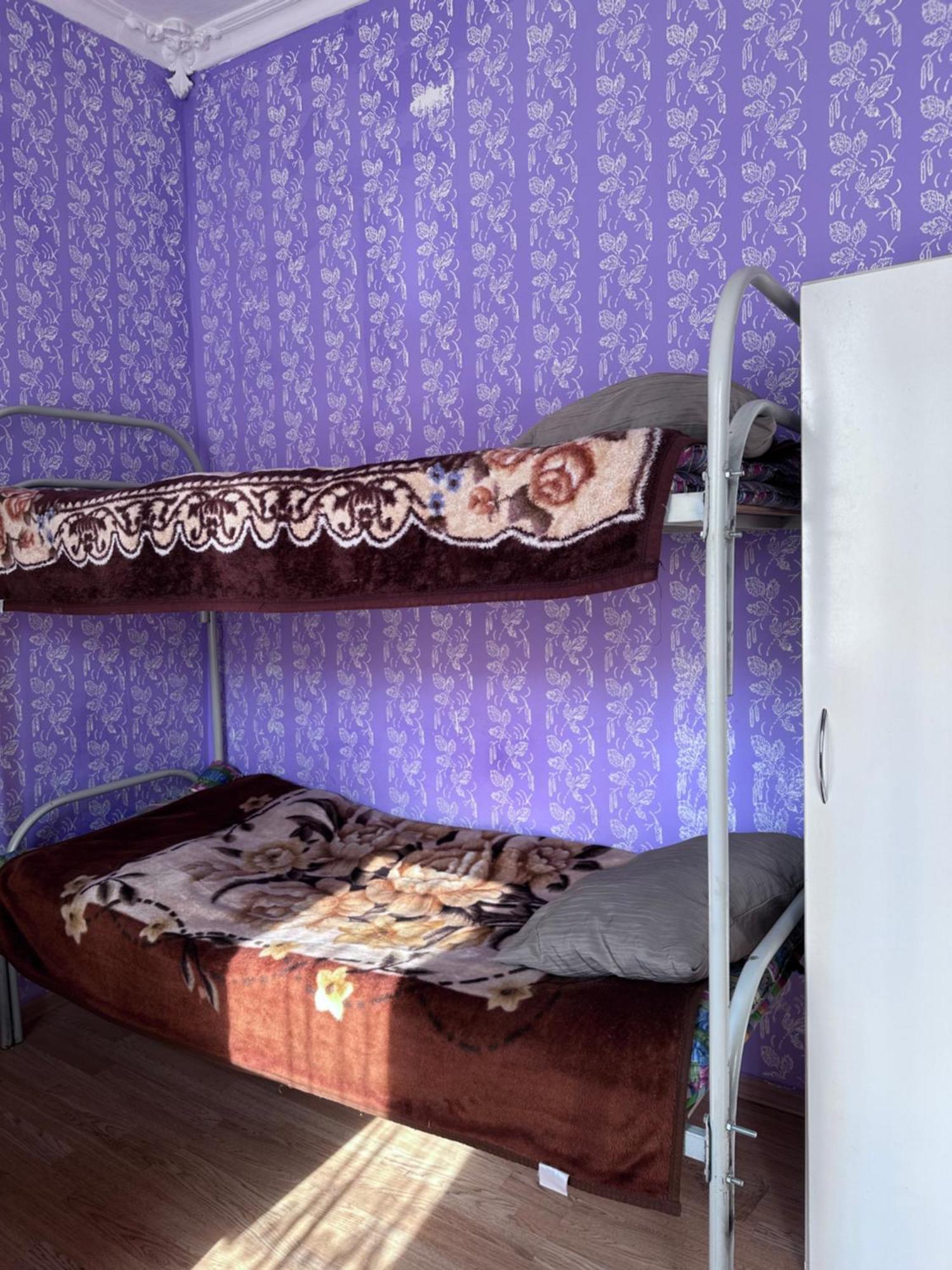 Freedom Hostel Алмати Екстер'єр фото